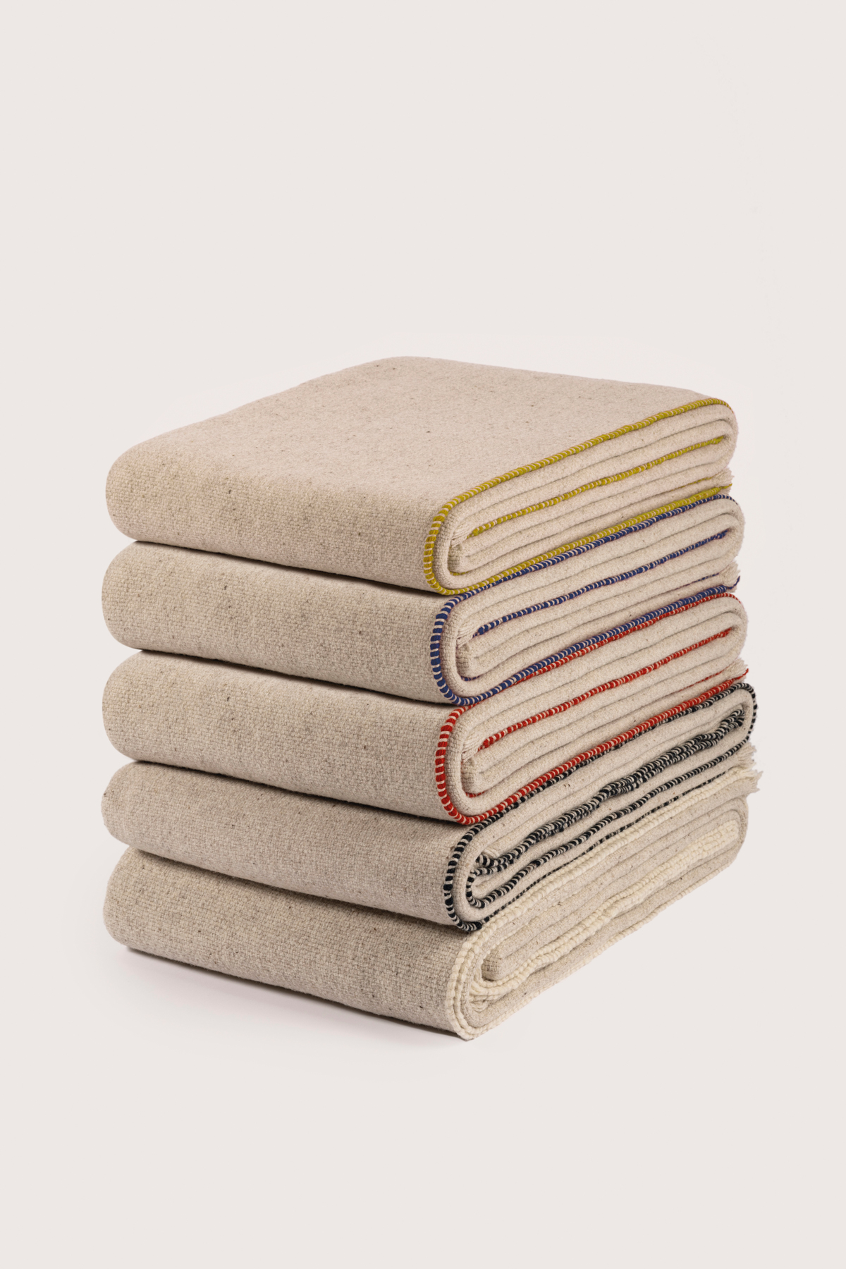 Manta lana merino artesanal local THOR perfiles tinte vegetal | Bedspread Thor a local traceable merino wool