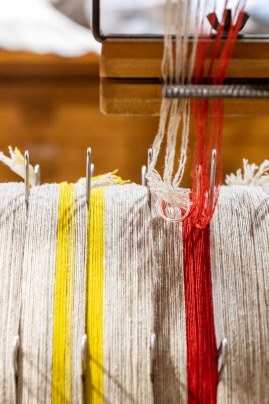 Detalle Urdimbre Teixidors taller artesanal fabricacion mantas España