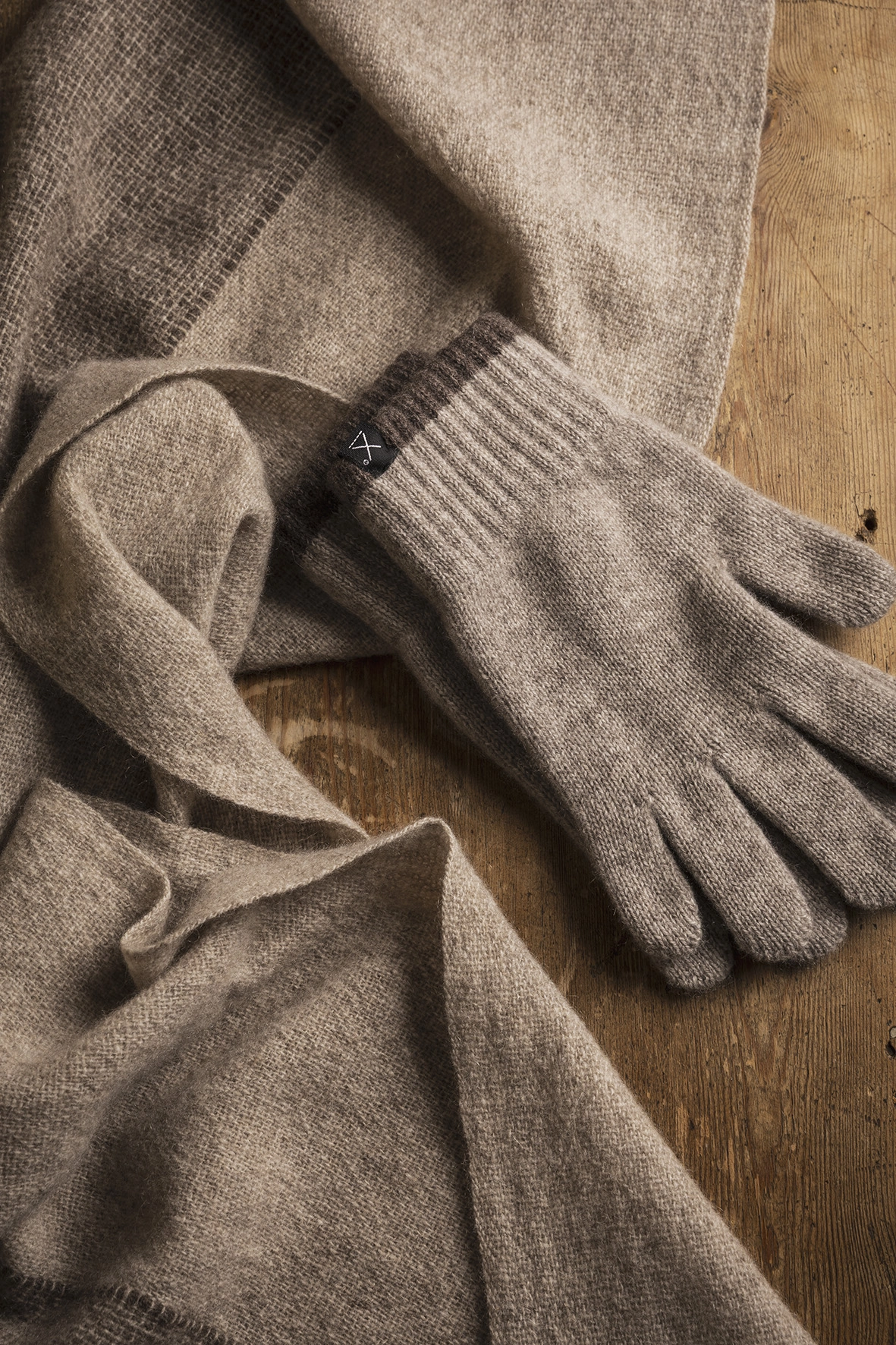 Chal lana merino y baby yak gris claro Gobi