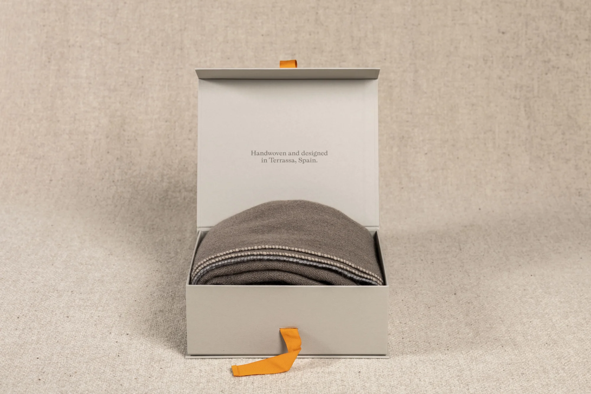 Packaging Teixidors chal Jazz cashmere